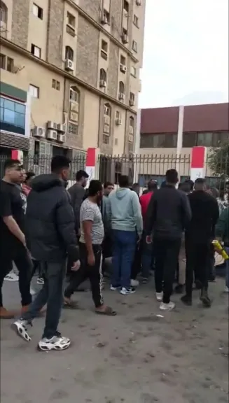 مشاجرة محدودة في عزبه البهتيني أمام لجنة ٢٣ بمركز الإسماعيلية بين مرشحين