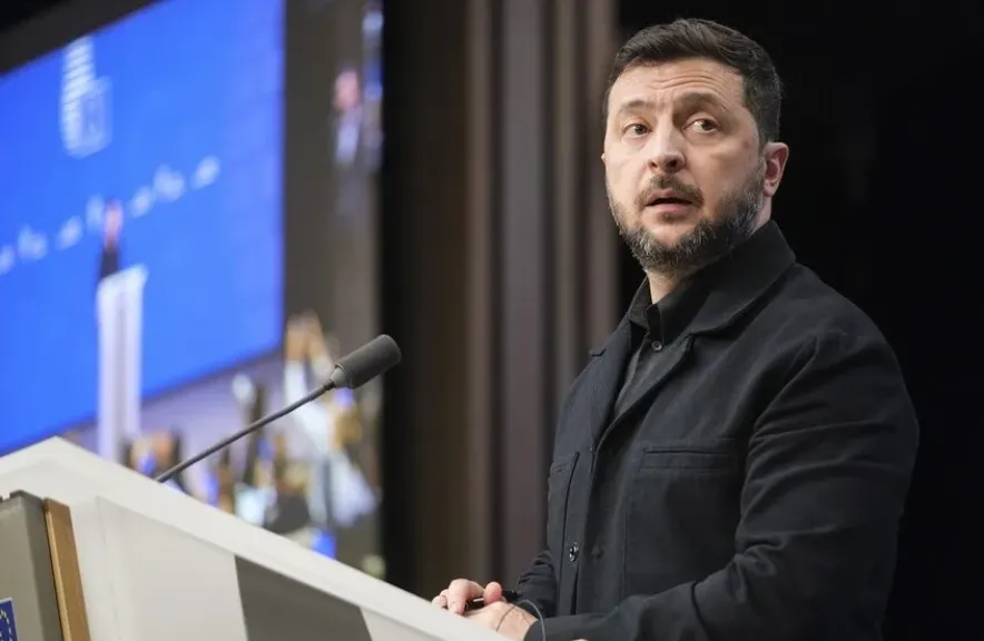 ”فاينانشيال تايمز”: اصدقاء زيلينسكي نصحته بعدم السفر إلى الولايات المتحدة