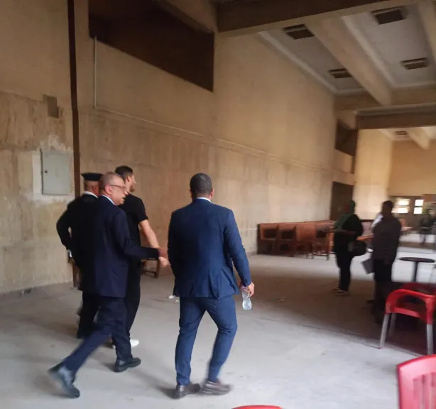 رمضان صبحي يصل قاعة الجنايات.. ثالث جلسات محاكمة “تزوير الامتحانات” تنطلق وسط تأمين مشدد