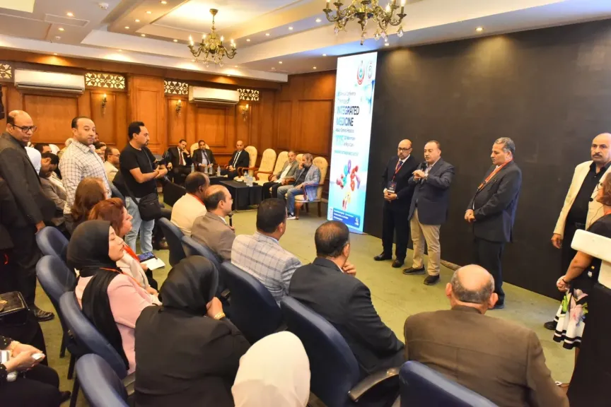 محافظ أسيوط يشهد انطلاق المؤتمر السنوي الخامس لمستشفى أسيوط العام تحت شعار ”الطب المتكامل”