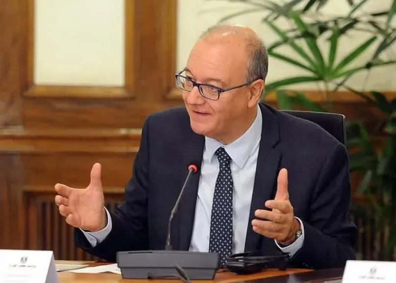 إحتفالًا بإنشاء 89 مدرسة في مصر.. وزير التعليم الإيطالي يكشف كيف تتحول الشركات إلى مدارس داخل نظام التعليم الفني”