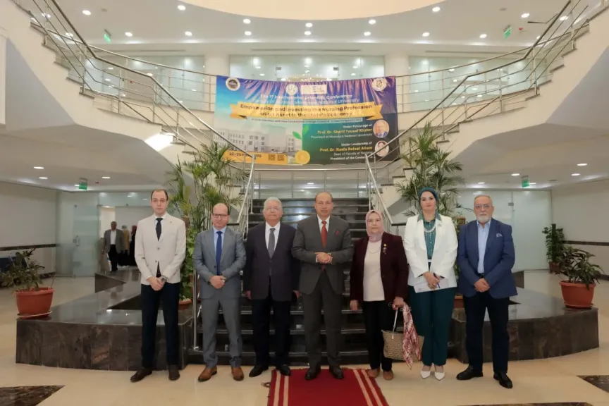 رئيس جامعة المنصورة الأهلية خلال المؤتمر الدولي الأول لكلية التمريض: التمريض دعامة أساسية للاقتصاد الوطني