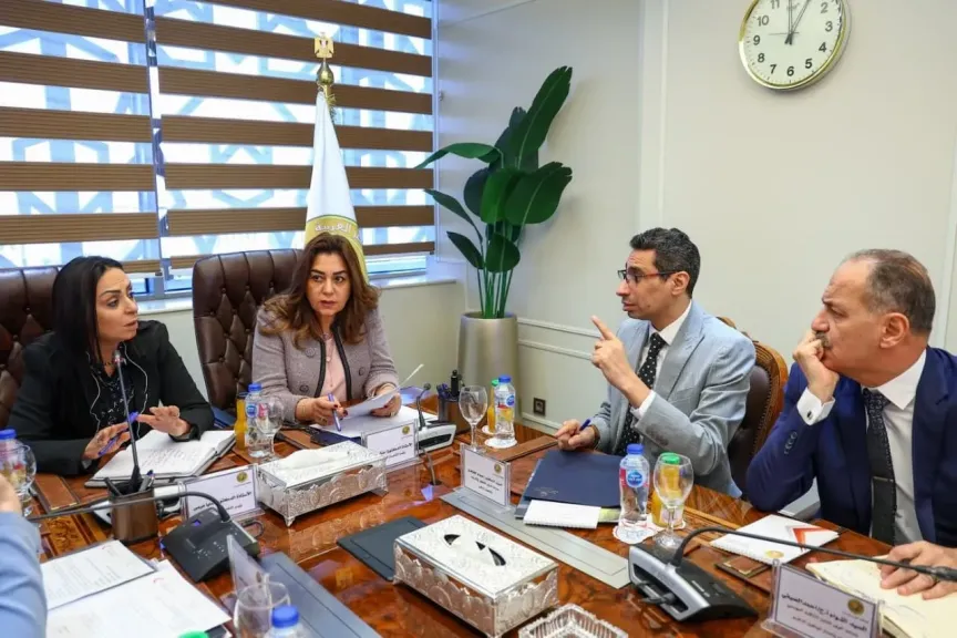 تعزيز قدرات فرق الهلال الأحمر محور مباحثات وزارتي التنمية المحلية والتضامن