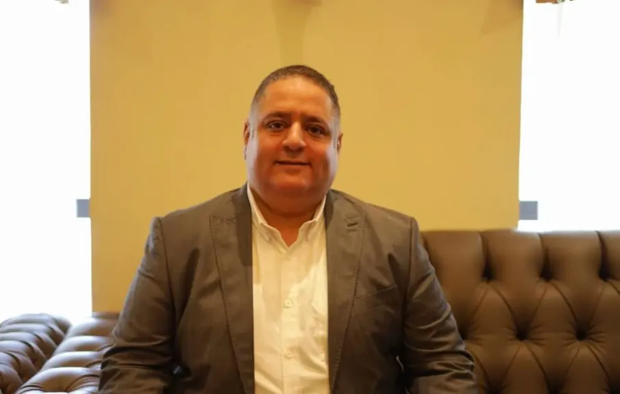 محمد عصمت: يطالب بفتح تحقيق عاجل في تجاوزات شركات التوزيع ووقف ممارسات تضر بالصيدليات والمرضى