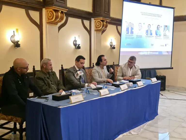 نجوم وخبراء البيئة يجتمعون في ندوة كبرى بمهرجان الفيوم: دعوات لصناعة سينما صديقة للبيئة