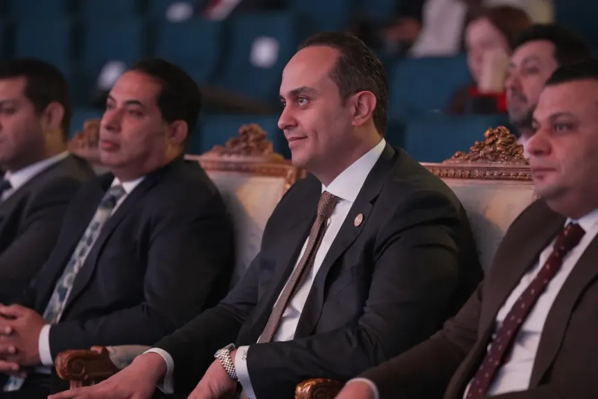 السبكي: الأمن الدوائي والتوطين الصناعي والابتكار والبحث العلمي دعائم أساسية لرفع كفاءة الخدمة