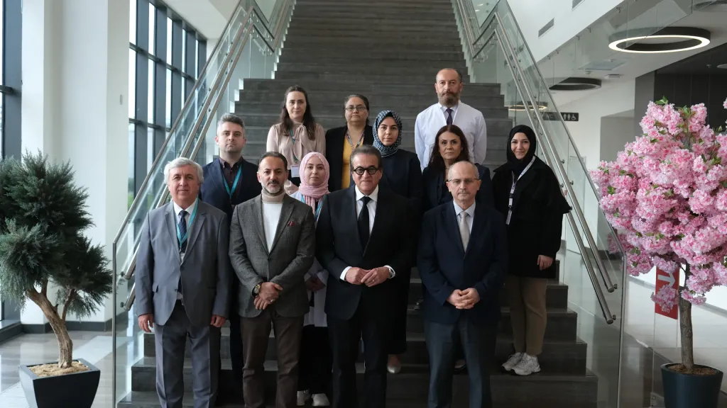 وزير الصحة يزور مدينة «باشاك شهير تشام وساكورا» الطبية أكبر مجمع طبي في أوروبا بإسطنبول