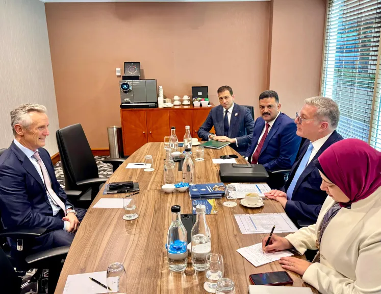 وزير البترول يبحث مع أرجوناوت آليات تمويل وتوسيع الاستثمارات التعدينية