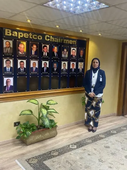 نقابة شركة بدر الدين للبترول تكرم رشا فهمي مدير مكتب رئيس مجلس إدارة الشركة بمناسبة مرور 30 عامًا من العطاء