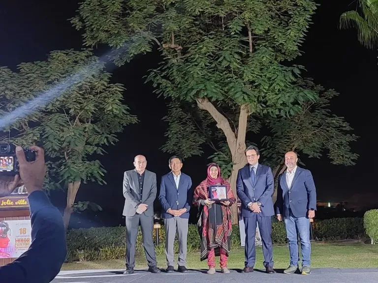 وزير الثقافة يختتم ملتقى الأقصر الدولي للتصوير ويعلن إطلاق “سمبوزيوم مدن مصر” من أسوان