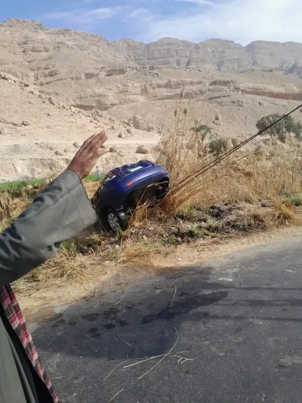 الإنقاذ انتشل الضحايا.. مصرع شخصين وإصابة آخرين إثر انقلاب ملاكي داخل ترعة طريق قنا سوهاج