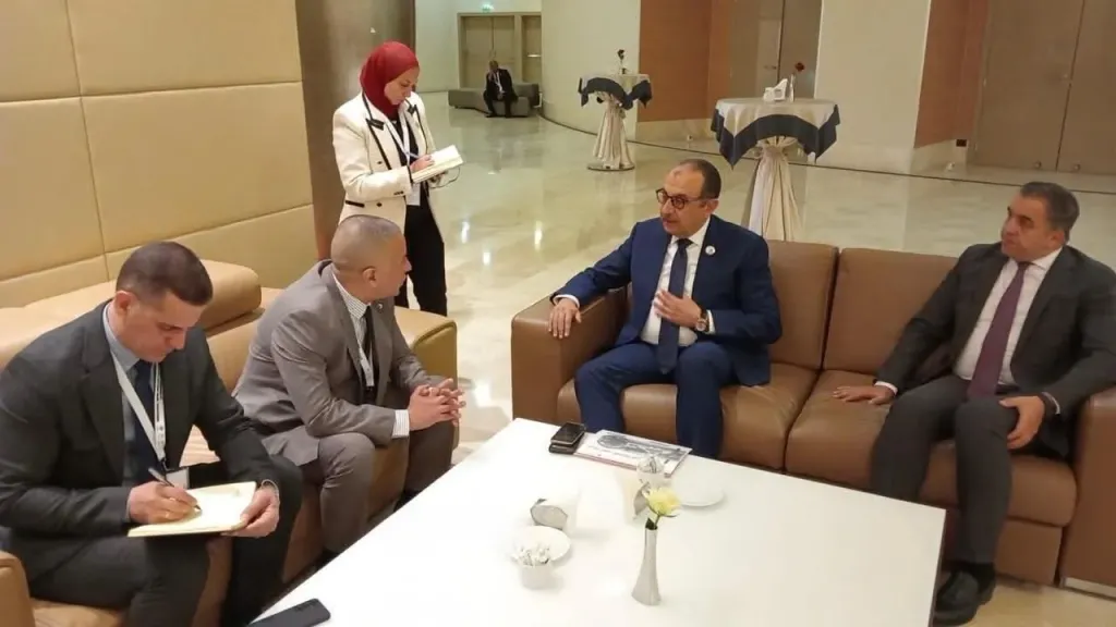 الشيمي، والمدير العام لمؤسسة تطوير صناعة السيارات في الجزائر