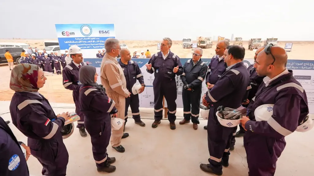 وزير البترول والثروة المعدنية يشهد الأعمال المبكرة لبدء تنفيذ مشروع الصودا آش