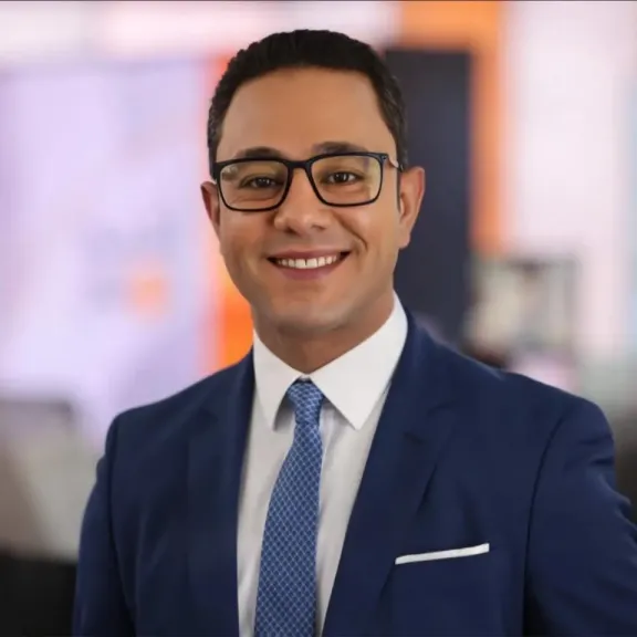 الإعلامي أسامة إبراهيم سرايا مذيع العربية