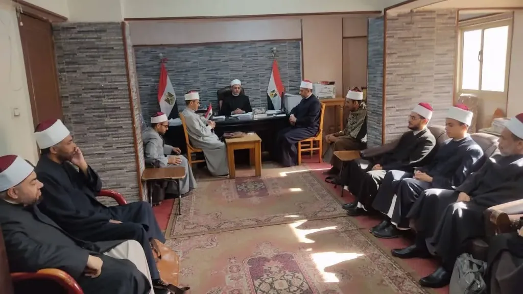 وكيل أوقاف أسيوط خلال اجتماعه بالأئمة المرشحين لدوري النجباء: نريد الإمام العالم القدوة وثقتي فيكم بلا حدود