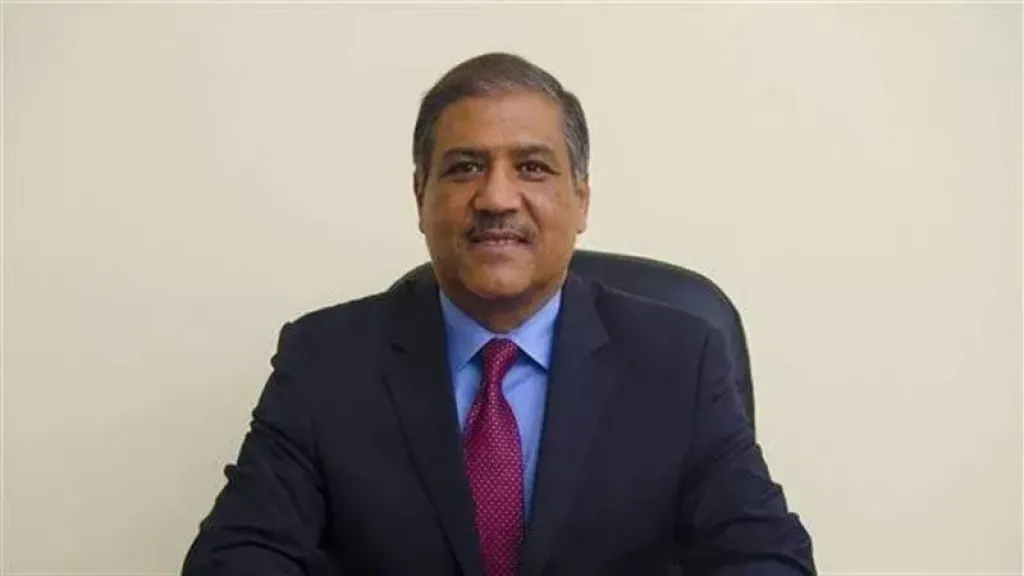 النائب الدكتور عفت السادات