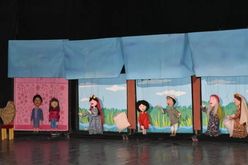 أكاديمية الفنون تحتفي بسيرة أم كلثوم في عرض عرائسي مُبهر على مسرح نهاد صليحة