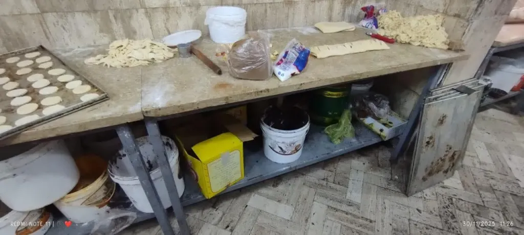إغلاق مخبز بحيّ الشرق بعد ضبط مخالفات صحية جسيمة تهدد سلامة المواطنين