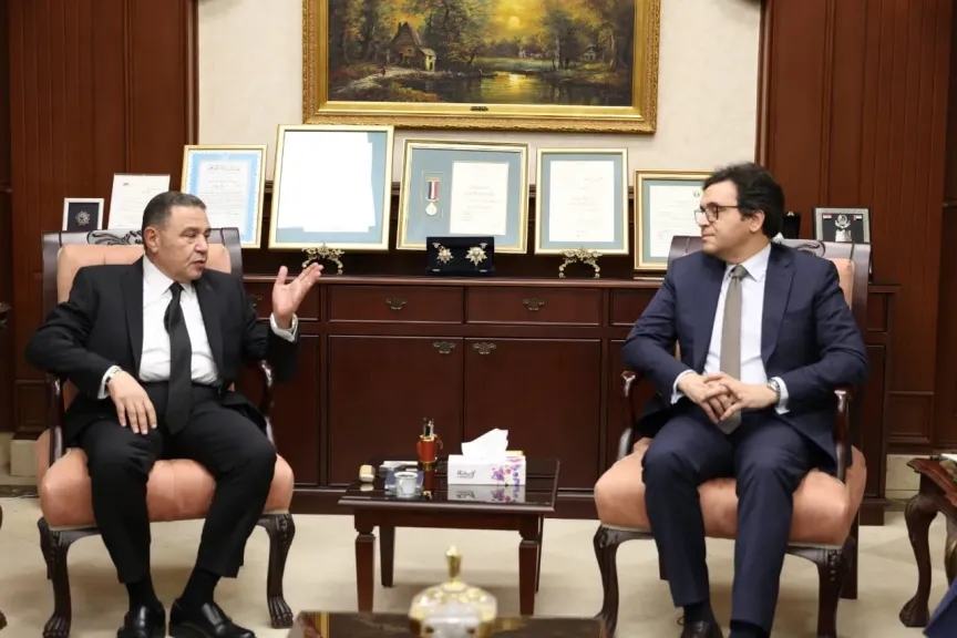 وزير الثقافة ومحافظ البحر الأحمر يتفقان على خطة مشتركة لتحويل الغردقة إلى مركز إشعاع ثقافي وسياحي