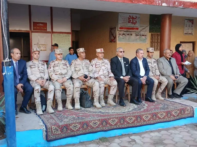 رسالة انضباط من قلب بنها العسكرية.. جولة مفاجئة لمدير التعليم تؤكد جاهزية الطلاب وصرامة النظام