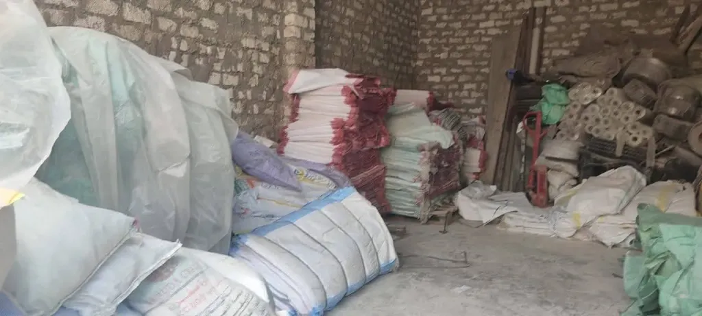 ضبط 1.5 طن دقيق معاد تدويره و82 مخالفة متنوعة.. القليوبية تواصل تطهير الأسواق