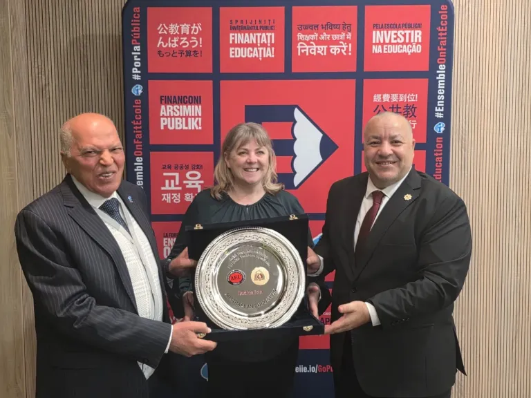 «الزناتي» يلتقي رئيسة اتحاد المعلمين في أستراليا لتعزيز التعاون وتبادل الخبرات