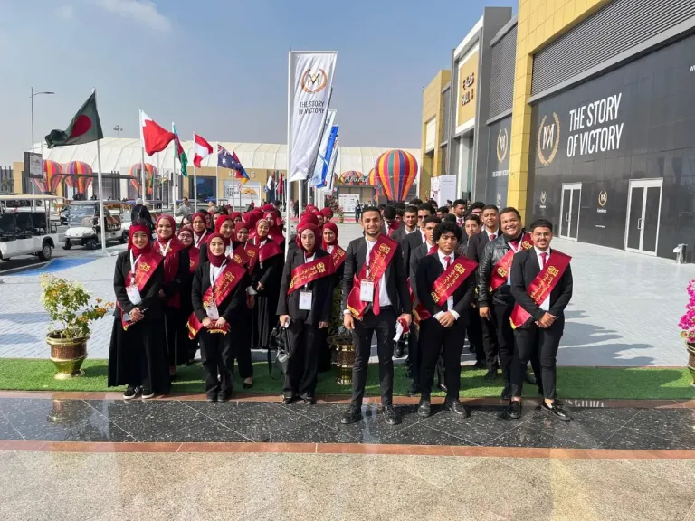 طلاب جامعة القاهرة الجديدة التكنولوجية في زيارة لمعرض الصناعات الدفاعية «EDEX 2025»