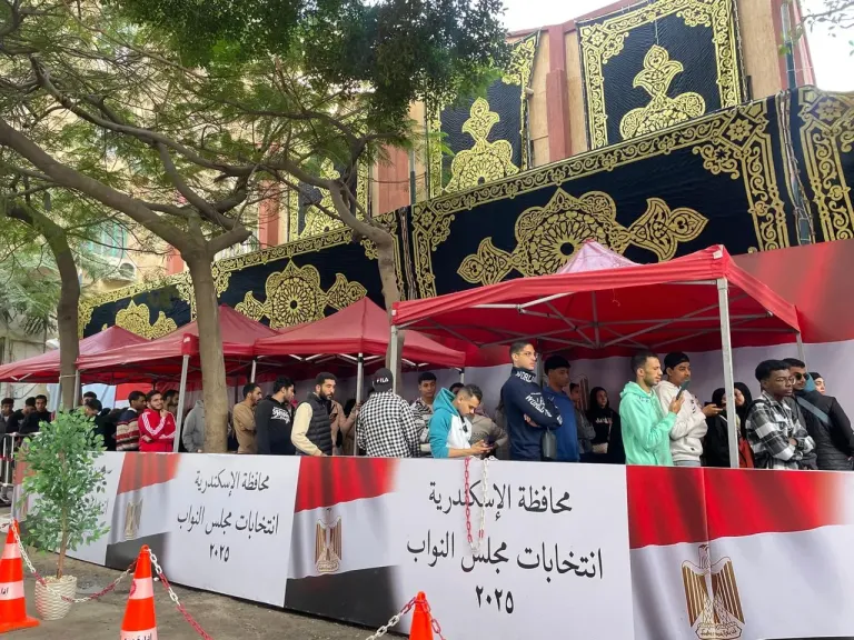 مشاركة واسعة للشباب خلال اليوم الثاني من إعادة انتخابات النواب بالإسكندرية