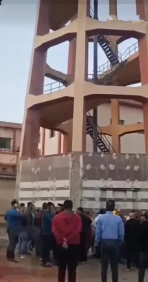 انتهاء أزمة موظفي ”مياه المحلة” بعد تهديدهم بالانتحار احتجاجا على قرار نقلهم