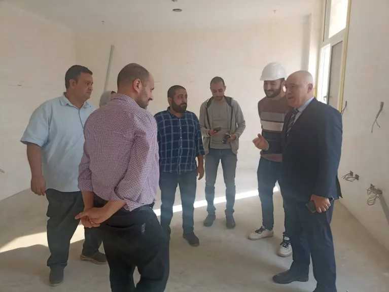 متابعة ميدانية فجراً.. وكيل الصحة يراجع نسب تنفيذ مستشفى شبين القناطر الجديدة