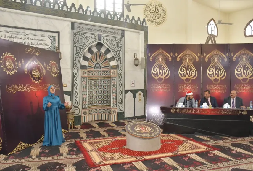 أصوات من السماء.. 95 متسابقًا يتنافسون في الابتهال والإنشاد الديني في أول أيام مسابقة بورسعيد الدولية