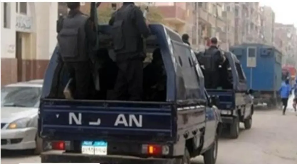 ضُبط خلال بث مباشر وبحوزته 50 كيلو شابو.. إحالة قضية تاجر المخدرات الشهير ب ”العركي” إلى محكمة الجنايات بقنا