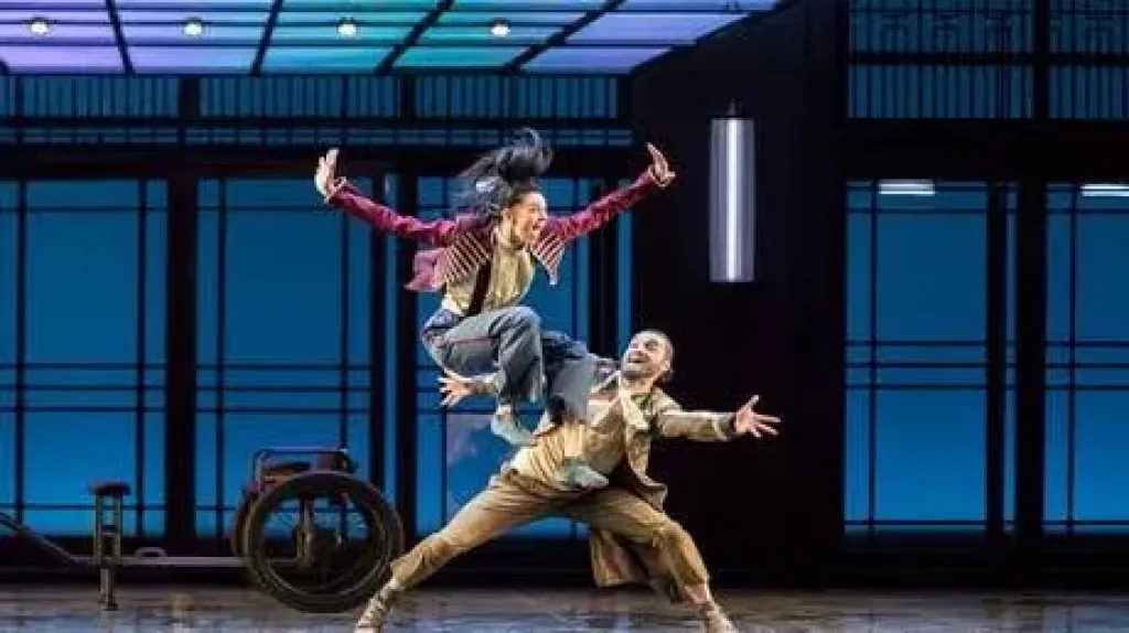 مهرجان صدى الأهرامات يستأنف فعالياته بعرض ”سيدتي الجميلة” على مسرح الأوبرا الجديدة