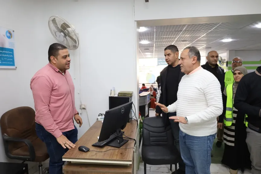 رئيس شركة مياه الشرب بالغربية يتفقد مركز خدمة العملاء ومحطات الصرف الصحي بفرع السنطة
