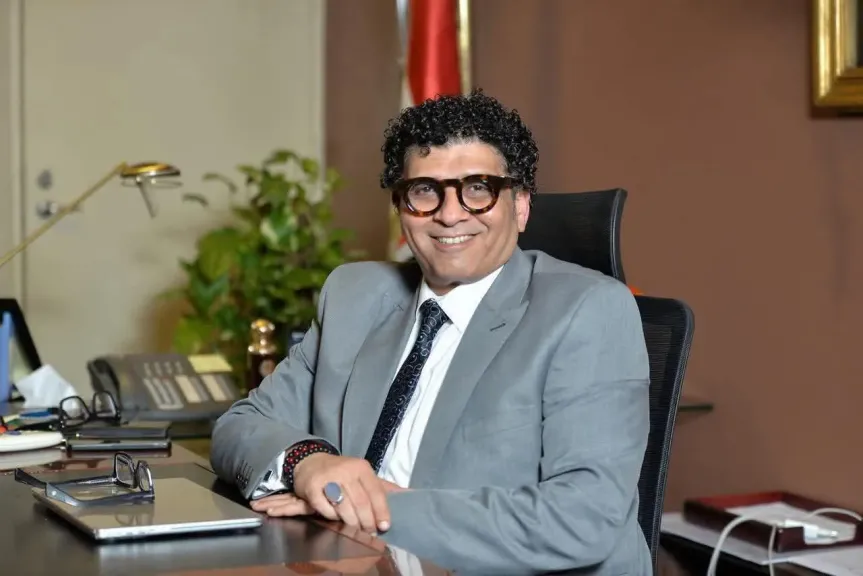 عقب فوزها بمهرجان نسيج الفن بالدوحة ..رئيس الأوبرا يوجه التهنئة للطالبة هند أنور من تنمية المواهب