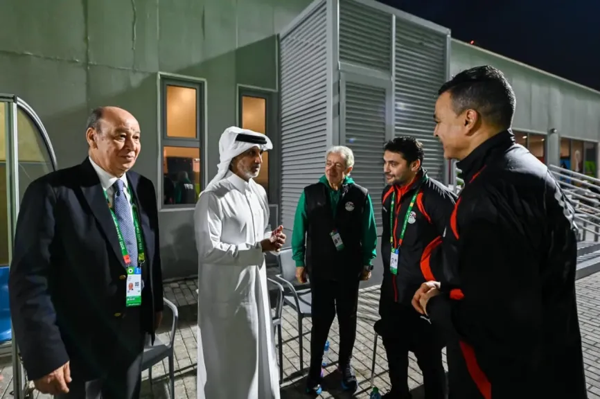 وزير الرياضة والشباب القطري في مران منتخب مصر المشارك بكأس العرب
