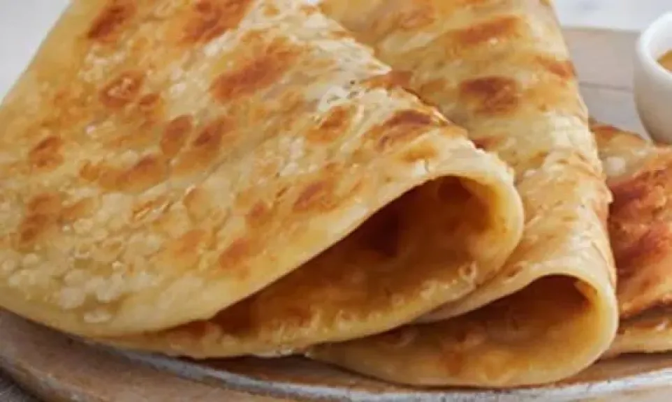 تسمم غذائي لفتاتين بعد تناول فطير من مخبز شهير بالمحلة