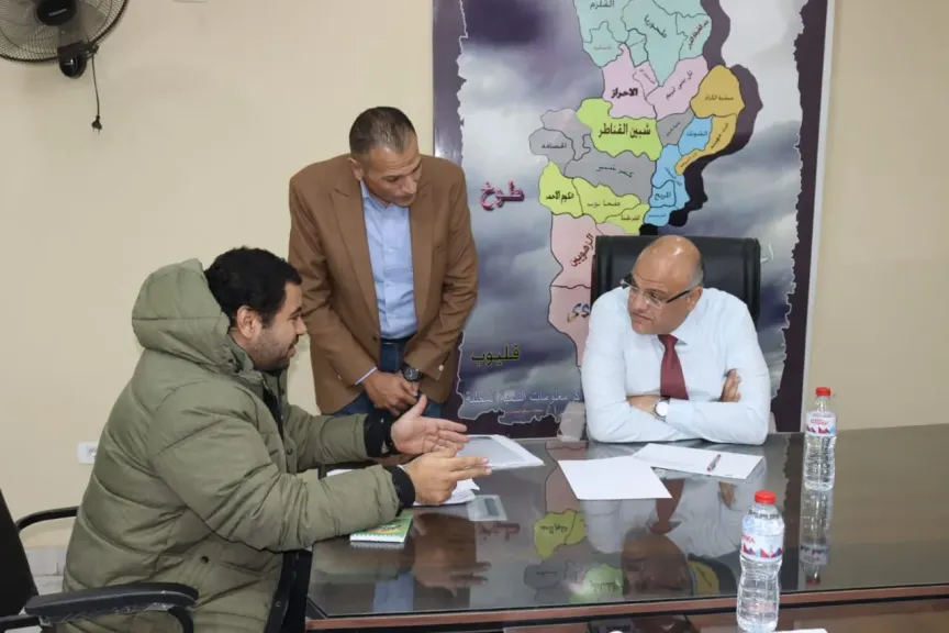 محافظ القليوبية يحسم شكاوى المواطنين.. حلول فورية ومساعدات عاجلة في لقاء شبين القناطر