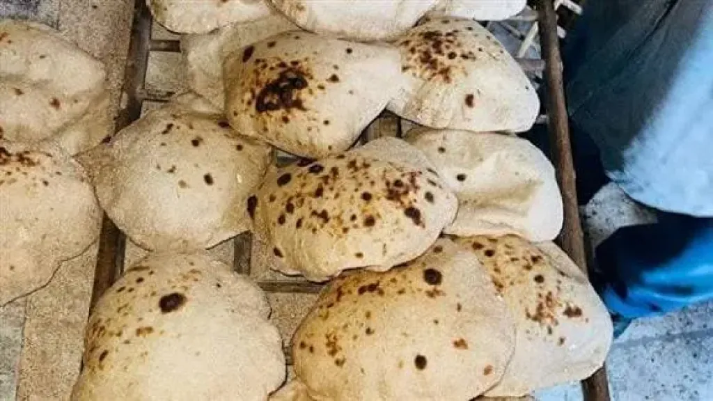 ضربة تموينية موجعة.. حملات القليوبية تكشف خبز ناقص الوزن ومخابز تستخدم أنابيب منزلية