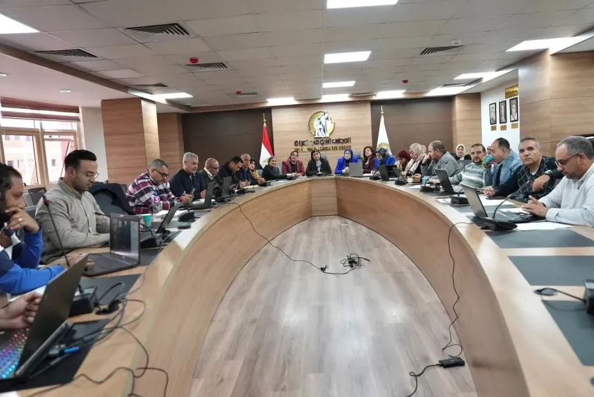 المجلس القومي للمرأة يواصل متابعة مشاركة المرأة في الدوائر الملغاة بأحكام قضائية من المرحلة الأولى لانتخابات مجلس النواب 2025