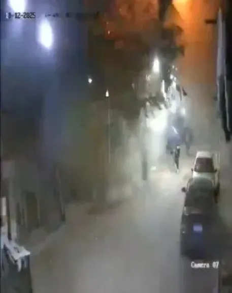 انفجار غامض وراء انهيار عقار في إمبابة.. والجهات المختصة تواصل التحقيق لمعرفة السبب