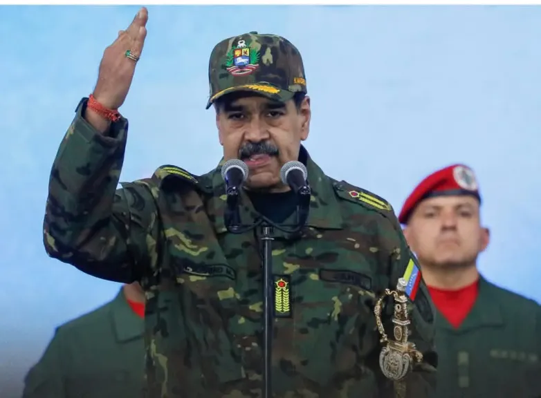 مادورو : احتجاز أمريكا لناقلة نفط فنزويلية ”قرصنة بحرية”