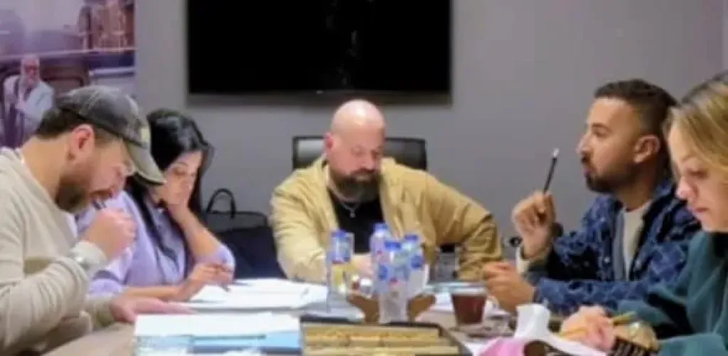 نضال الشافعي ومحمد مهران ومروة الأزلي ينهون تصوير فيلم ”ساعة قبل الفجر”