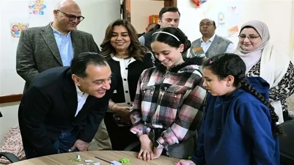 رئيس الوزراء يتابع الأنشطة الثقافية بمكتبة مصر العامة بشبين القناطر خلال جولته بالقليوبية