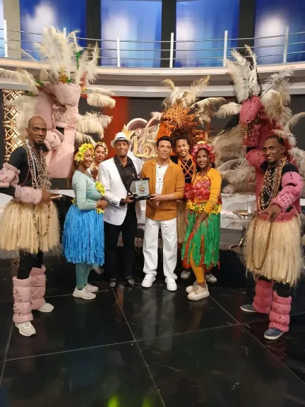 سعد الصغير وماندو يغنيان لحسن الأسمر ”أعملك إيه حيرتني”