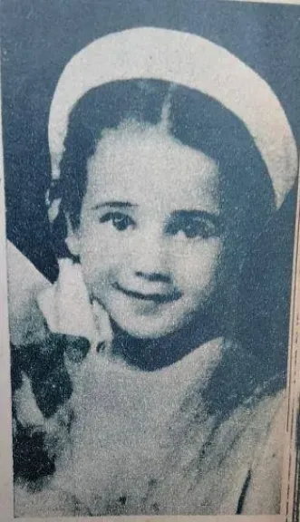 في ذكرى رحيل قطة الشاشة العربية ” زبيدة ثروت ”  رحلة أبوة وبنوة مع حسين رياض.. وأظهرت وجهها الكوميدي علي خشبة المسرح