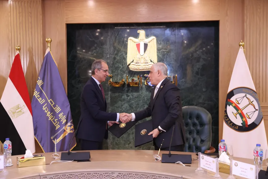 بروتوكول تعاون بين ”وزير الاتصالات والنائب العام ” لتحديث منظومة التحول الرقمى بالنيابة العامة