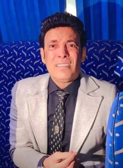 سعد الصغير ينتقد غياب المطربين عن عزاء أحمد صلاح: مهنتنا مناظر قدام الكاميرات