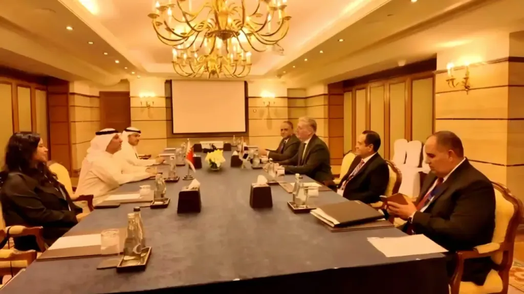 وزير البترول يبحث مع نظيره البحريني تعزيز التعاون الاستراتيجي في الطاقة والتحول الطاقي