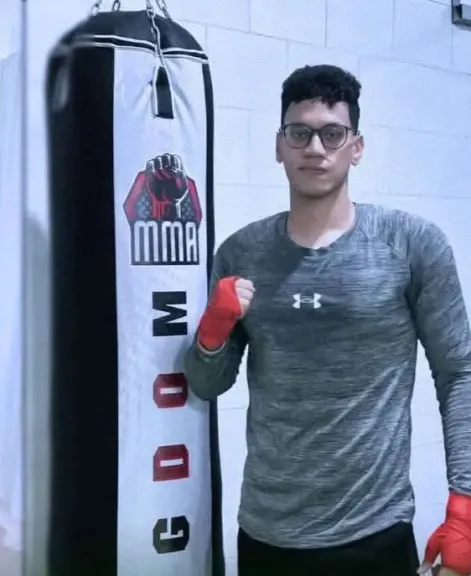 وفاة طالب علاج طبيعي أثناء ممارسته الرياضة داخل «جيم» ببيلا